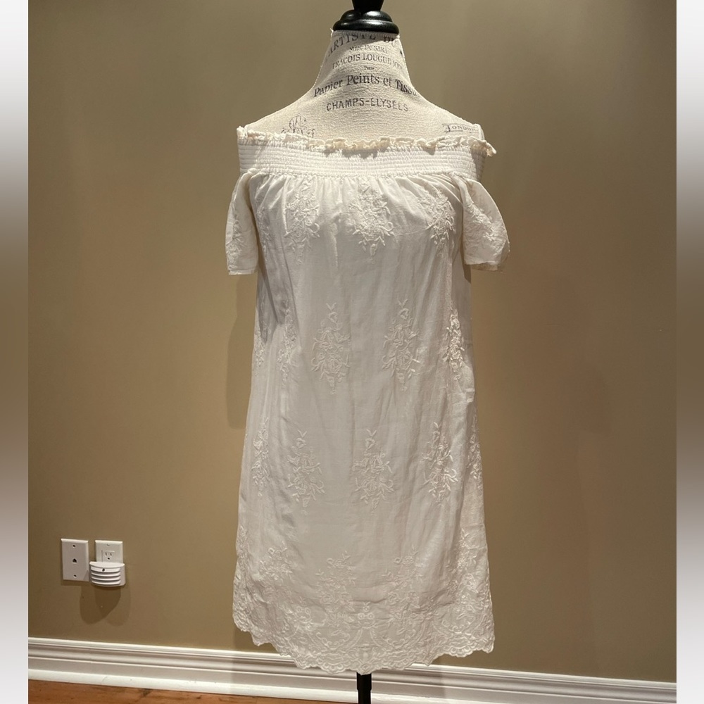 Zara White Off-Shoulder Embroidered Mini Dress